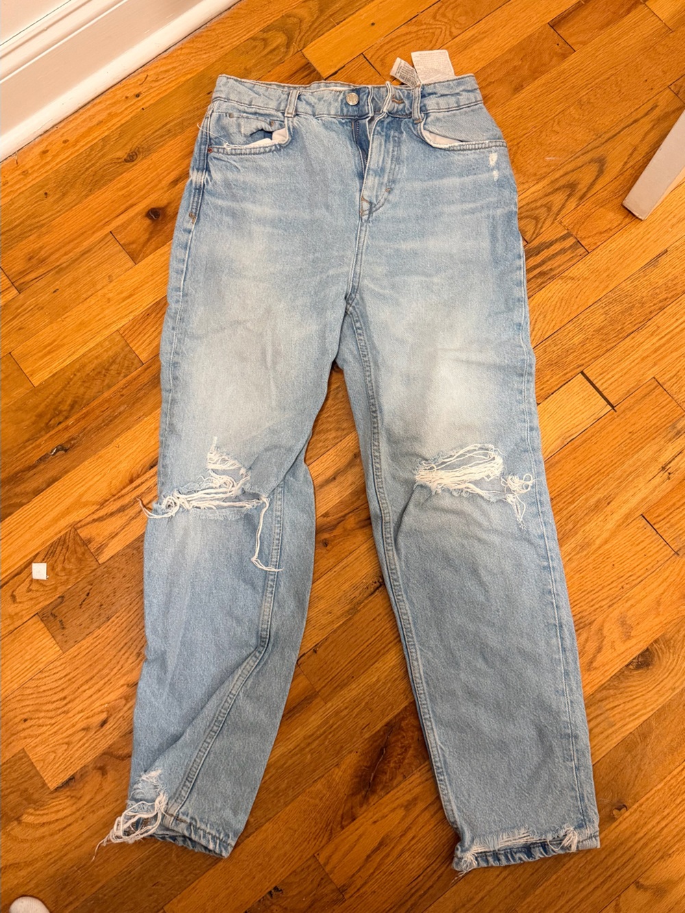 Zara Light Blue Ripped women’s Jeans